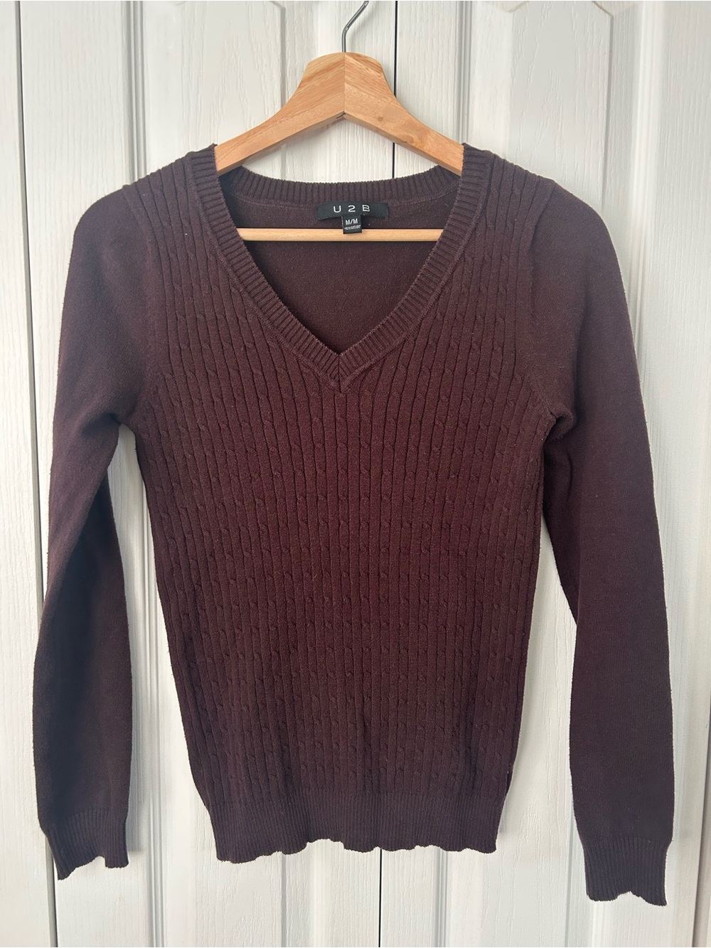 U2B Women's V-Neck Cable Knit Sweater in Deep Brown